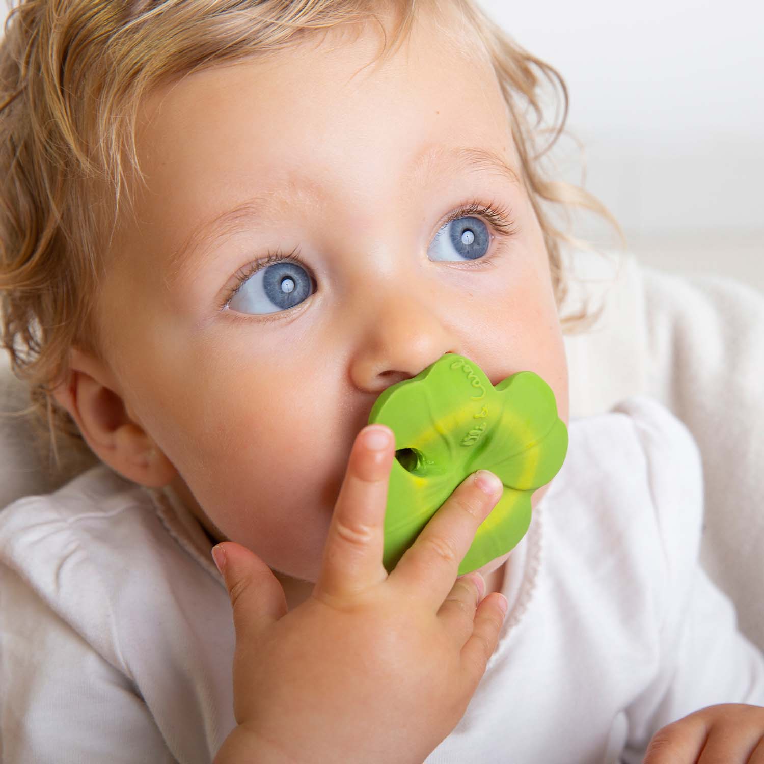 Eli the Clover Mini Baby Teether - Image 6